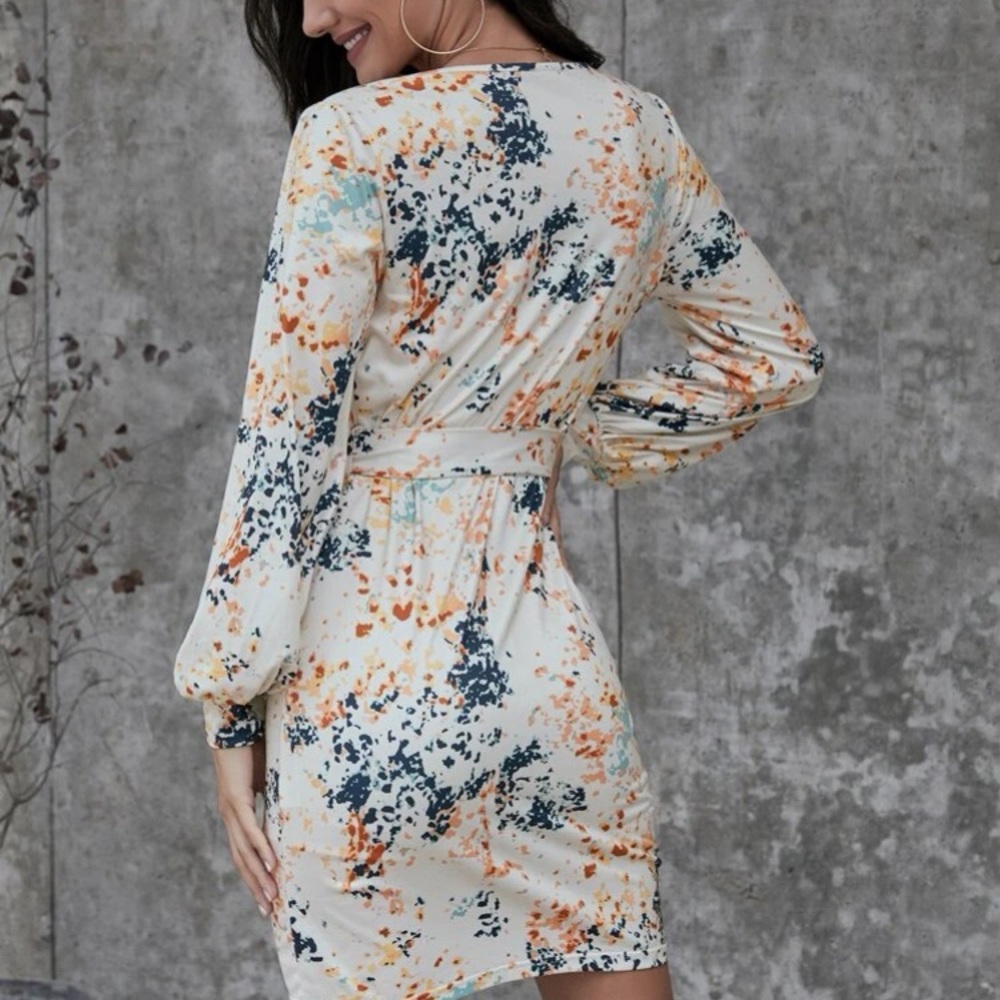 All over print fitted dress 👗